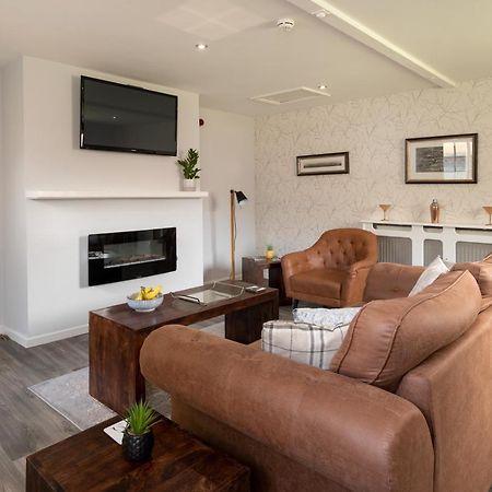 The Stable Suite At York Racecourse Bagian luar foto