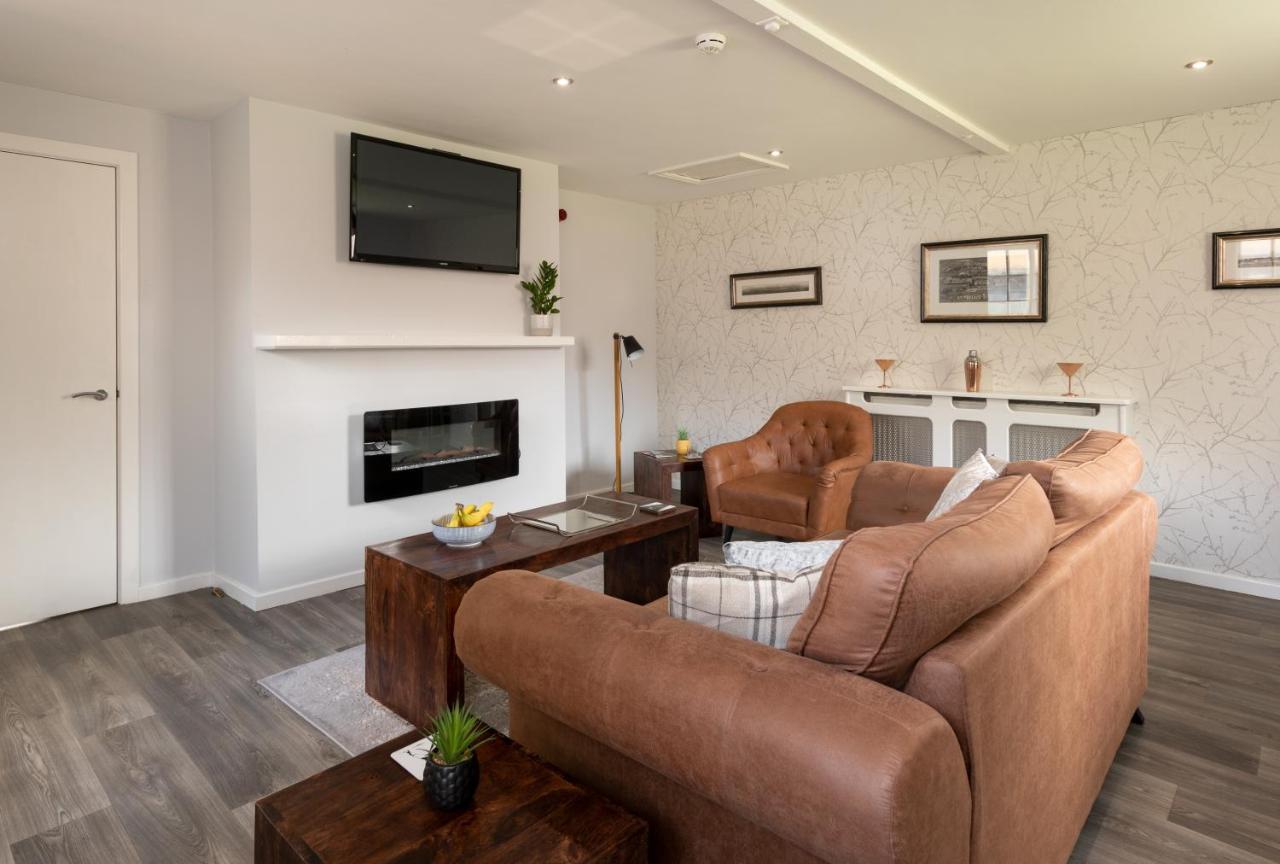 The Stable Suite At York Racecourse Bagian luar foto