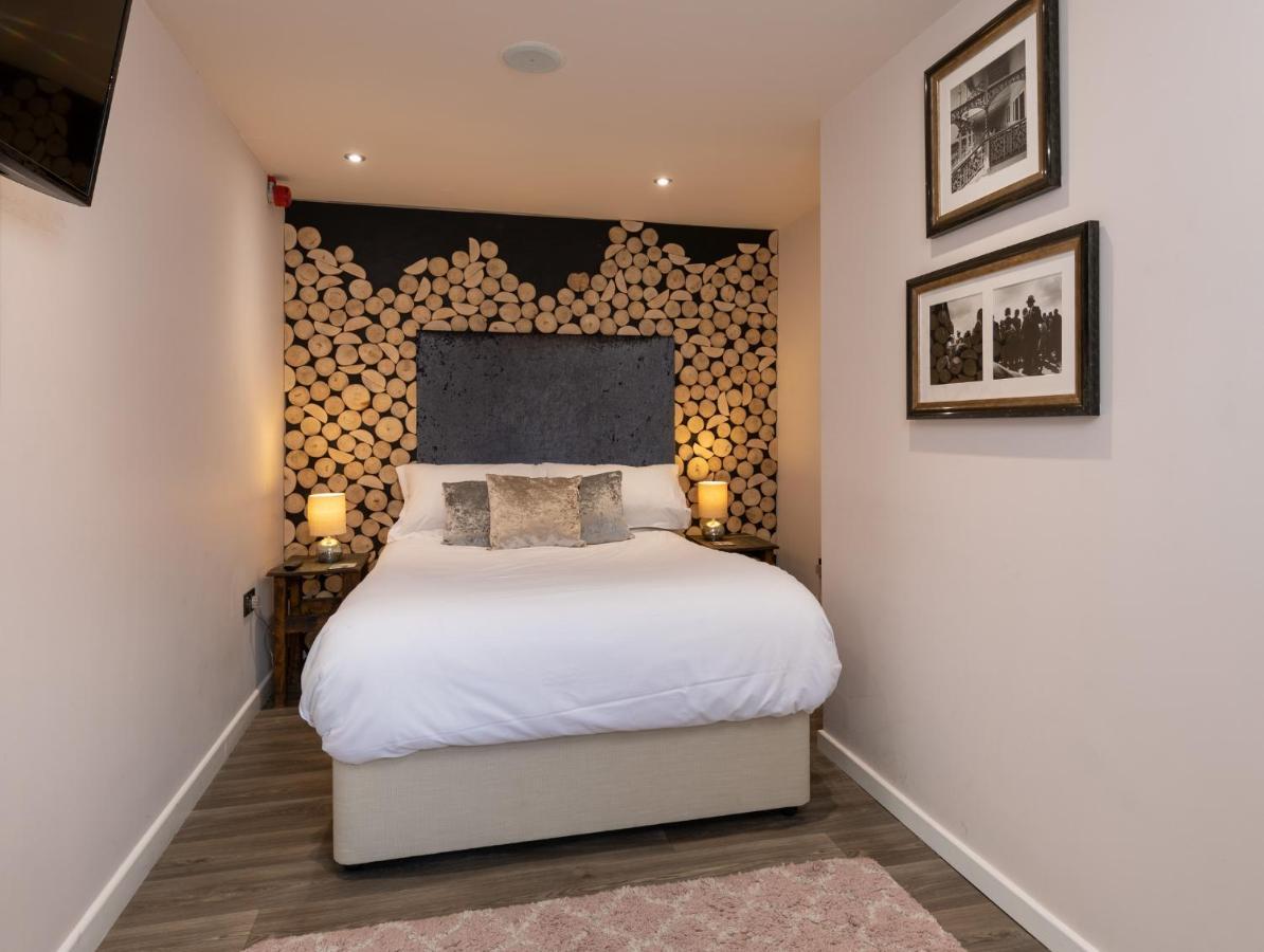 The Stable Suite At York Racecourse Bagian luar foto